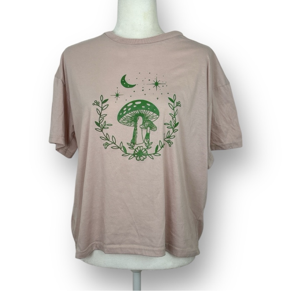 Tan Graphic Tee with Mushroom Design M